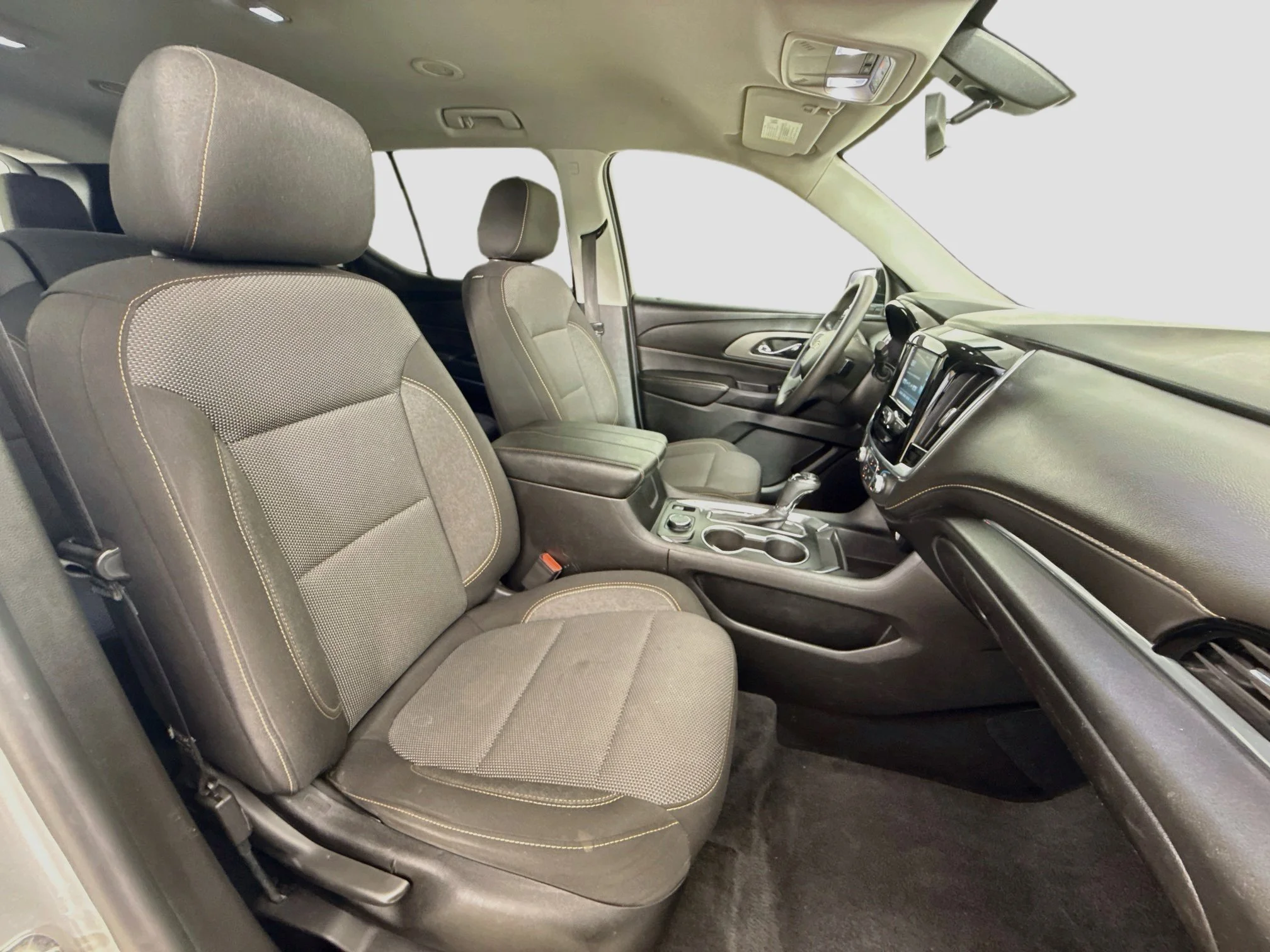 Used 2019 SILVER ICE METALLIC Chevrolet LS image 30