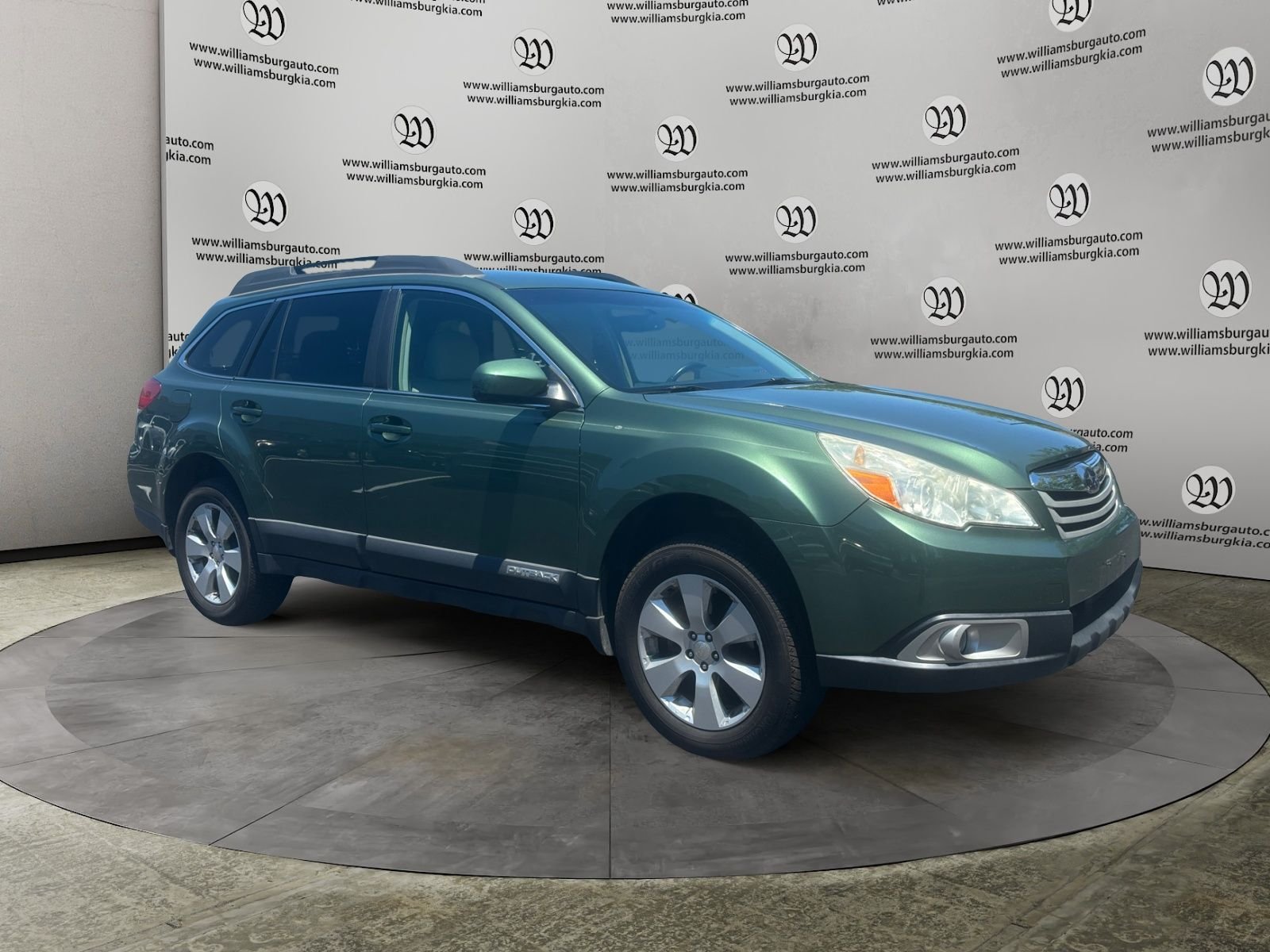 Used 2010 Green Subaru 2.5i Premium image 7