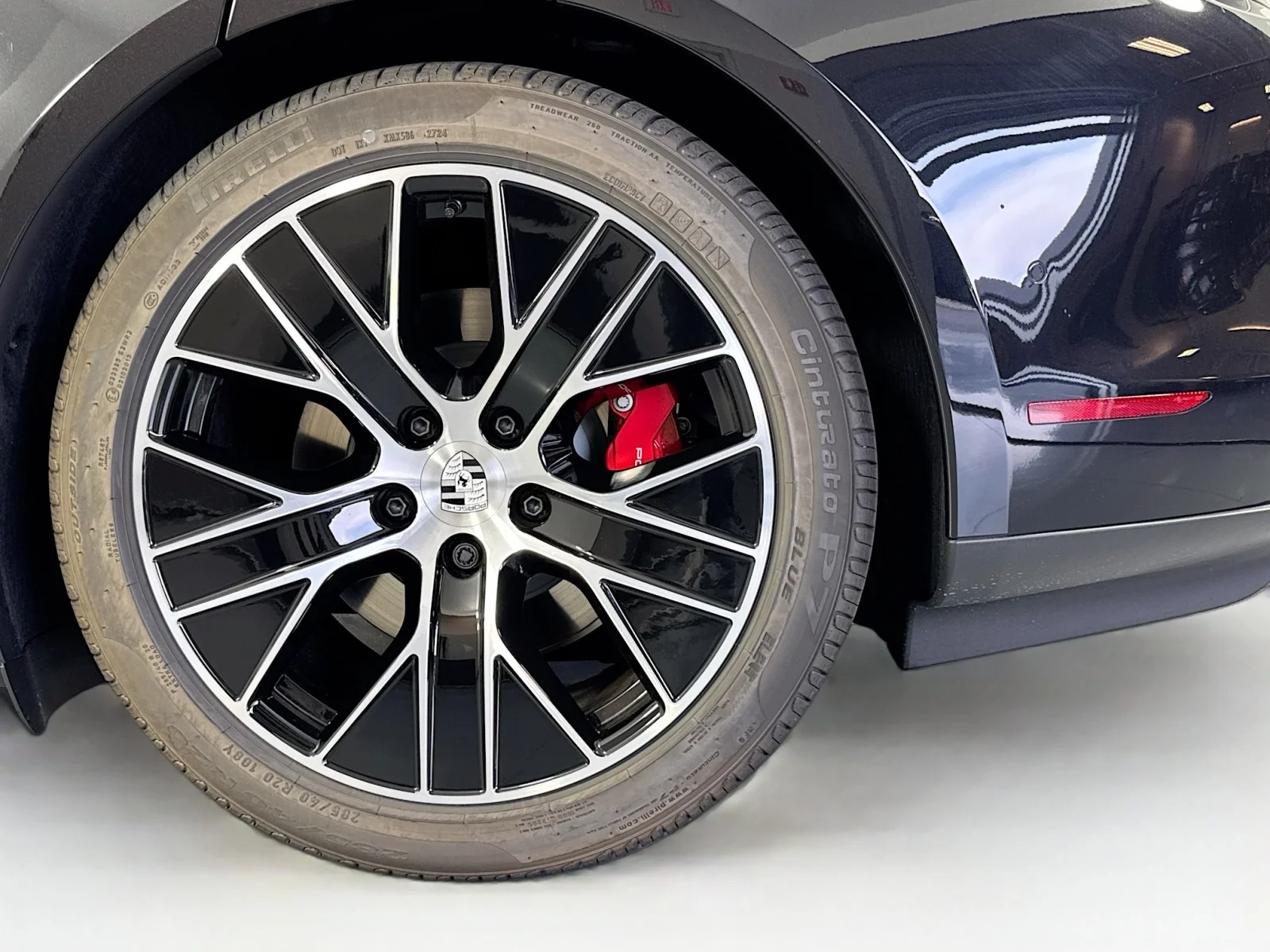 2025 Porsche Taycan S - Photo 24