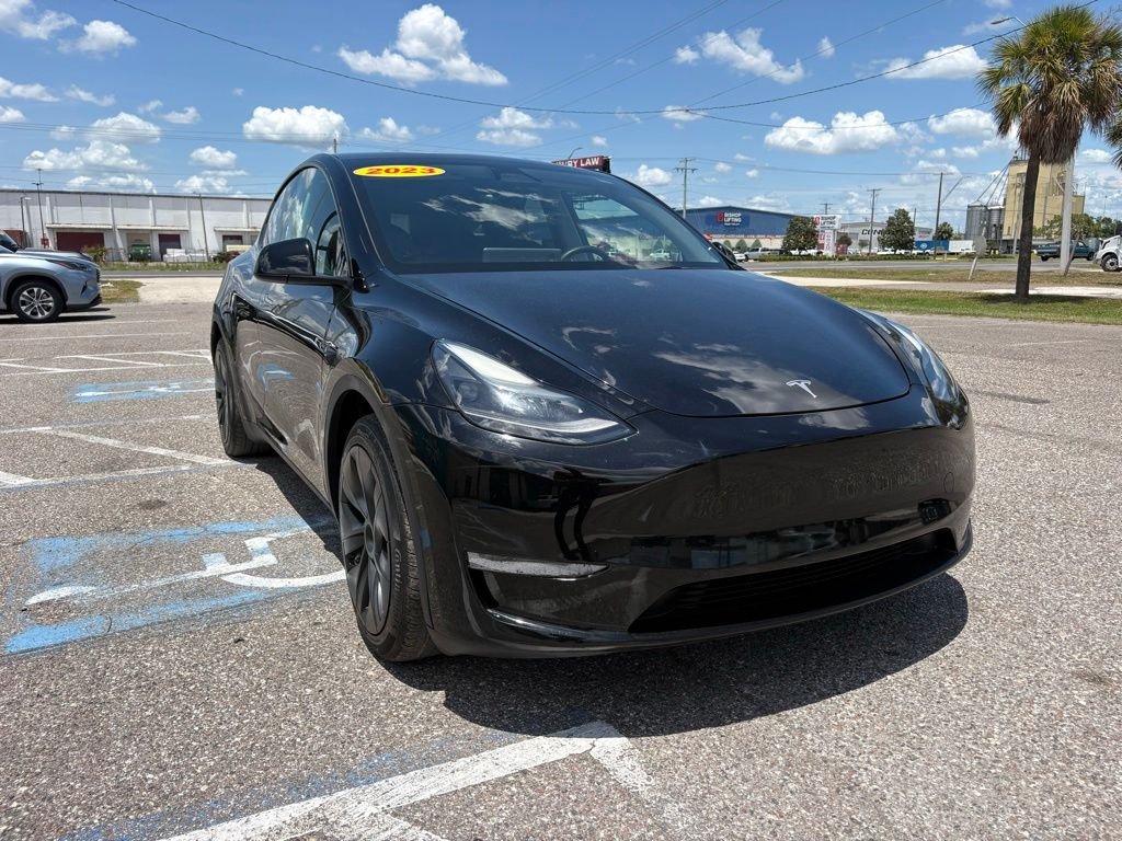 2023 Tesla Model Y Long Range Dual Motor All-Wheel Drive's photo
