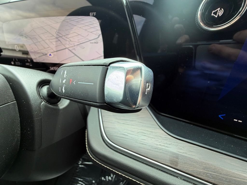 Used 2025 Gray Chevrolet Premier image 25