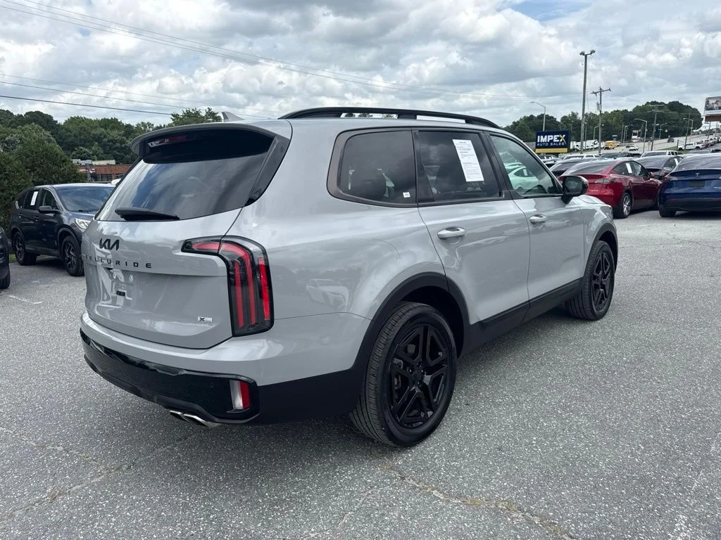 Used 2025 Gray Kia SX-Prestige X-Line image 3