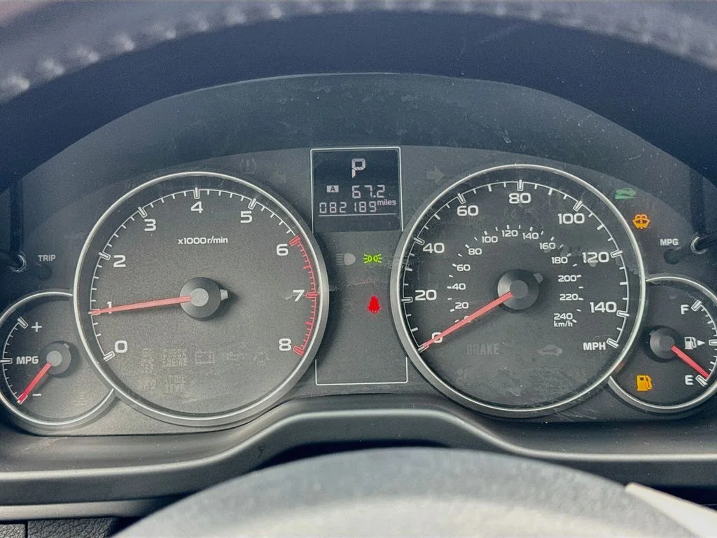 Used 2013 White Subaru 2.5i image 14