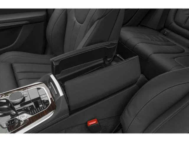 Used 2019 Arctic Gray Metallic BMW xDrive40i image 17