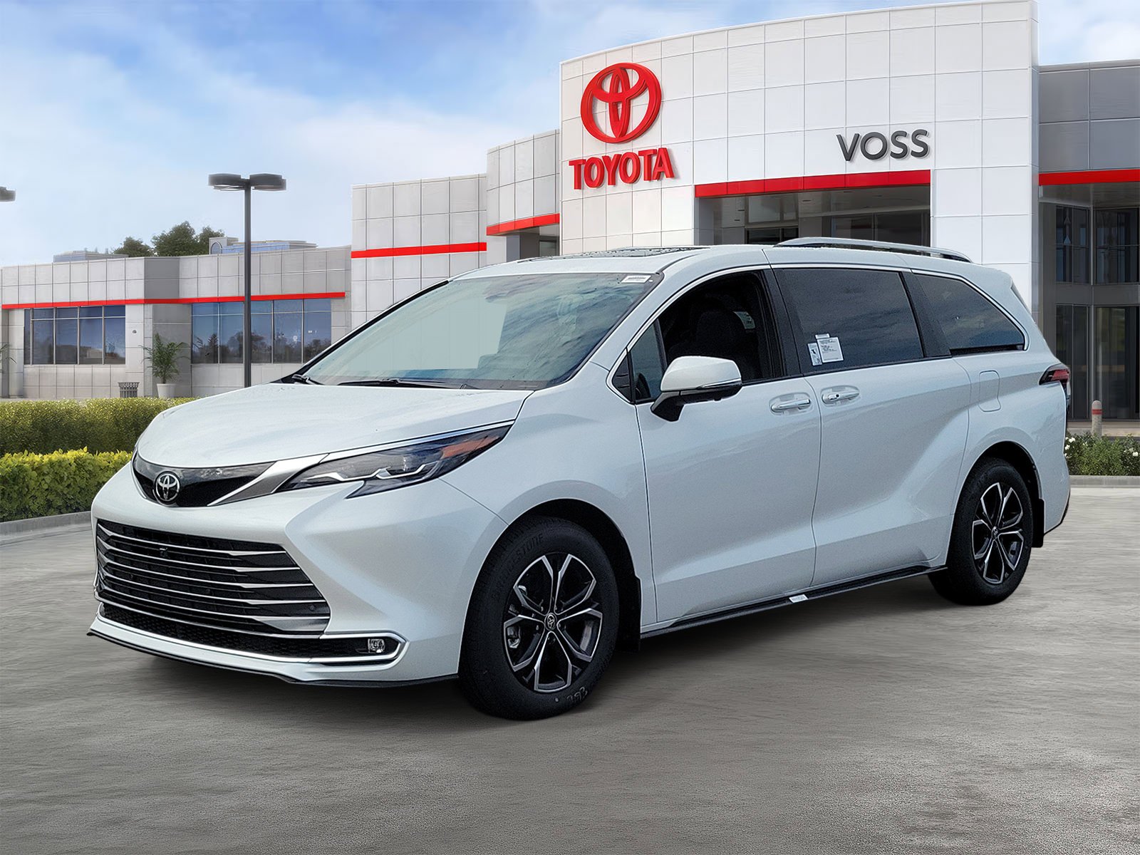New 2026 Wind Chill Pearl <sup>1</sup> Toyota  Platinum image 2