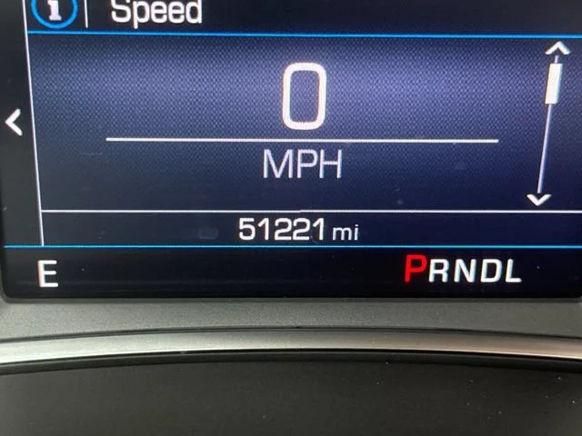 Used 2024 Summit White Chevrolet LT image 17