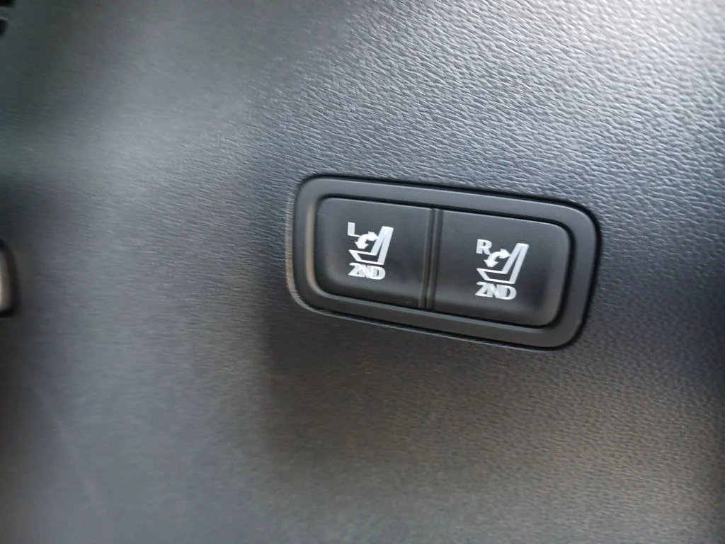 Used 2024 Gray Hyundai Calligraphy image 31