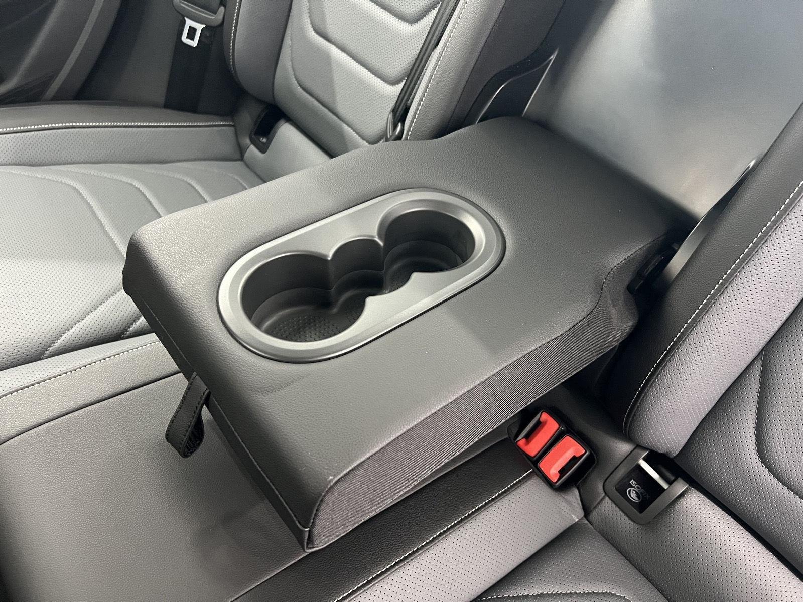 2025 Volkswagen Jetta SEL - Photo 27