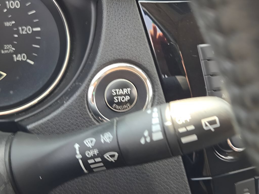 Used 2019 Gray Nissan SV image 21