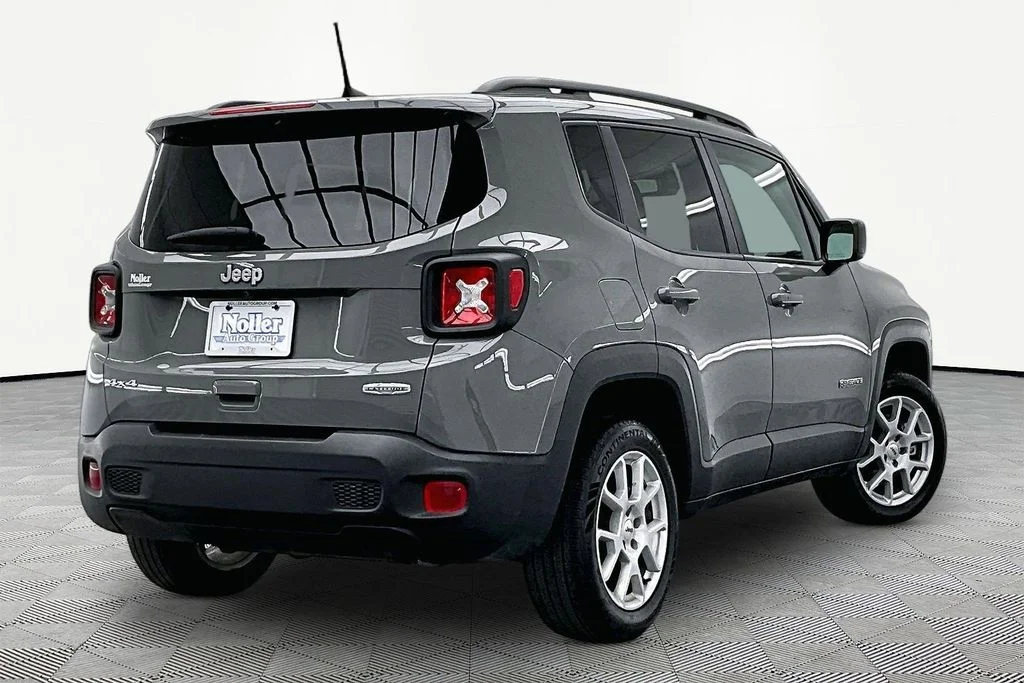 Certified 2022 Jeep Renegade Latitude with VIN ZACNJDB12NPN71729 for sale in Kansas City