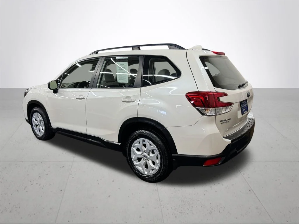 Used 2021 White Subaru Base image 4