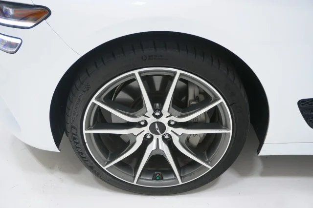 Used 2025  Genesis 2.5T image 13