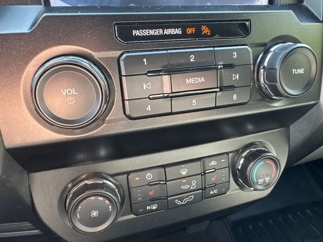 Used 2019 Blue Ford XLT image 16