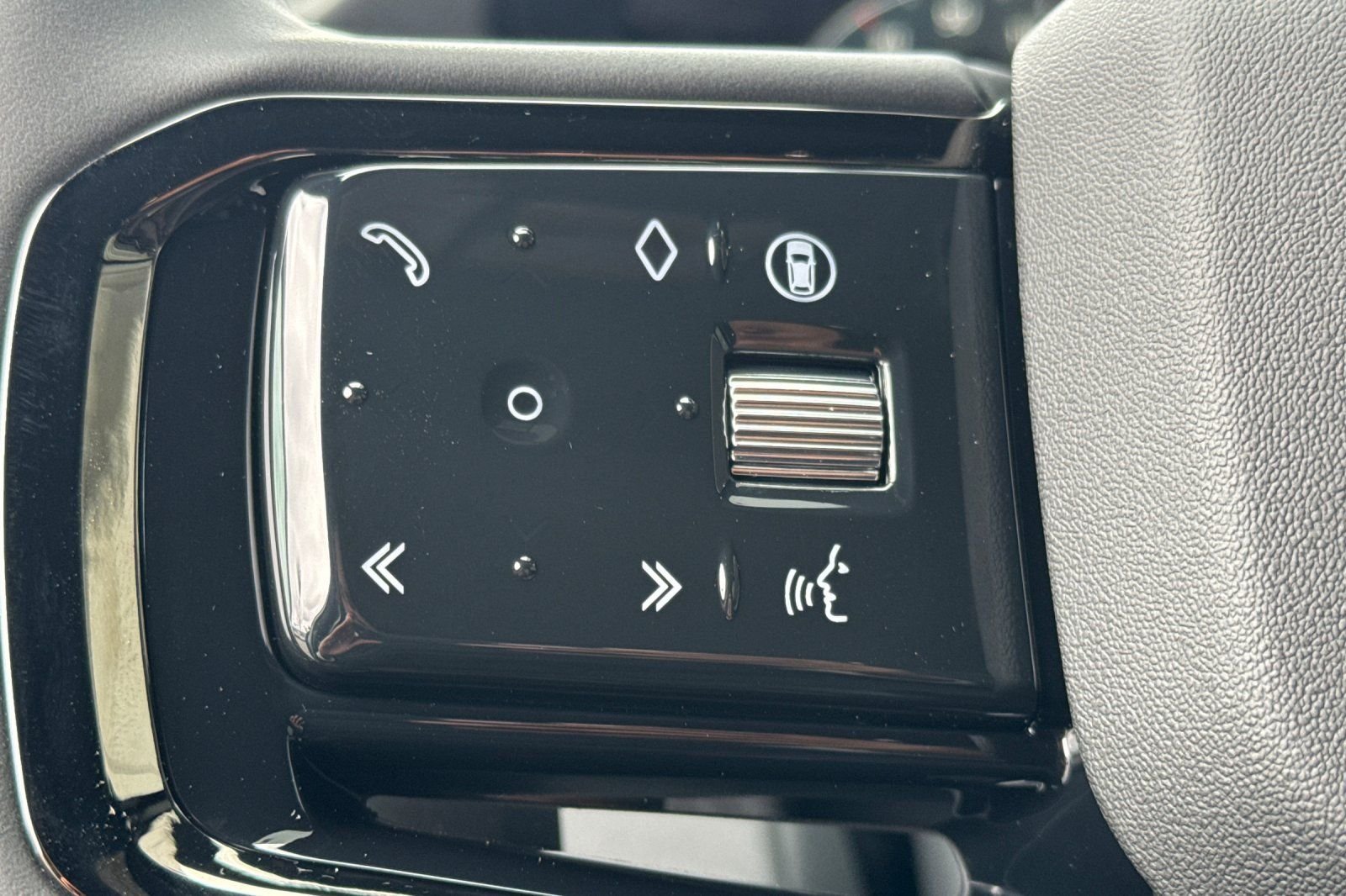 2026 Land Rover Range Rover Evoque S - Photo 28