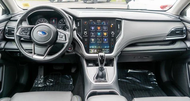 Used 2023 White Subaru Onyx Edition image 14