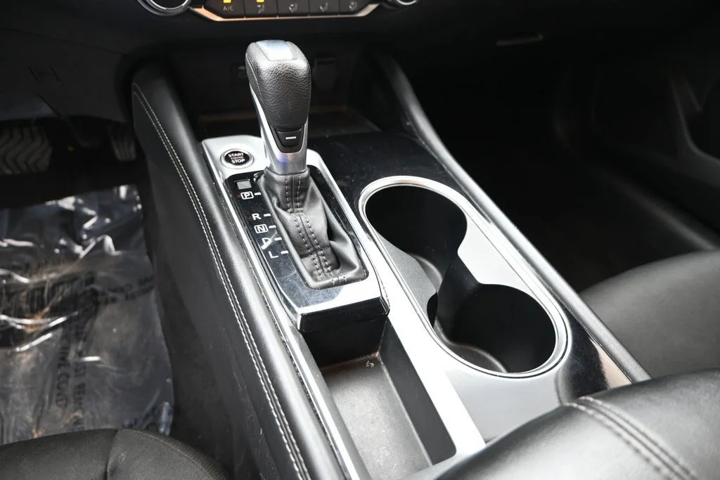 Used 2023 White Nissan 2.5 SV image 26