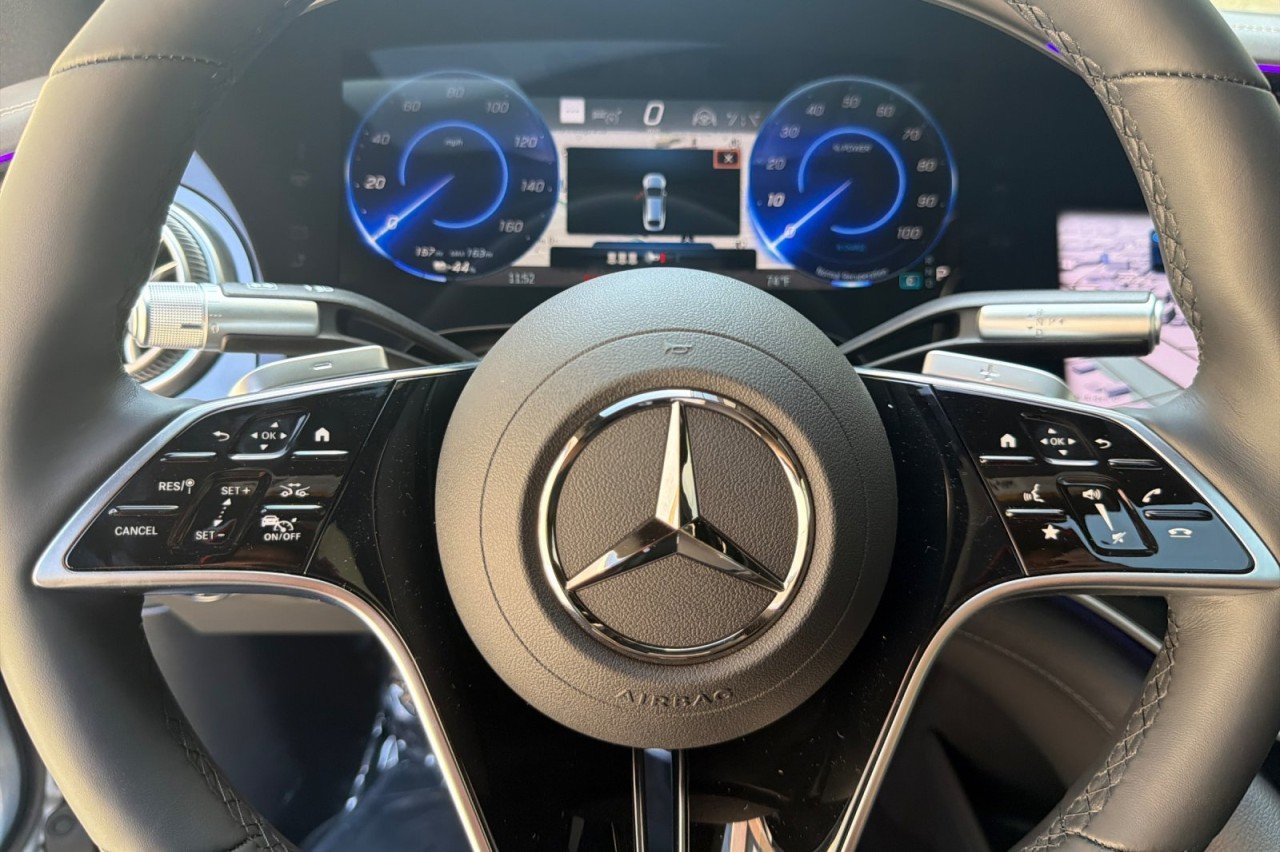 New 2026 Cirrus Silver Metallic Mercedes-Benz EQS 450 4MATIC® Sedan image 22