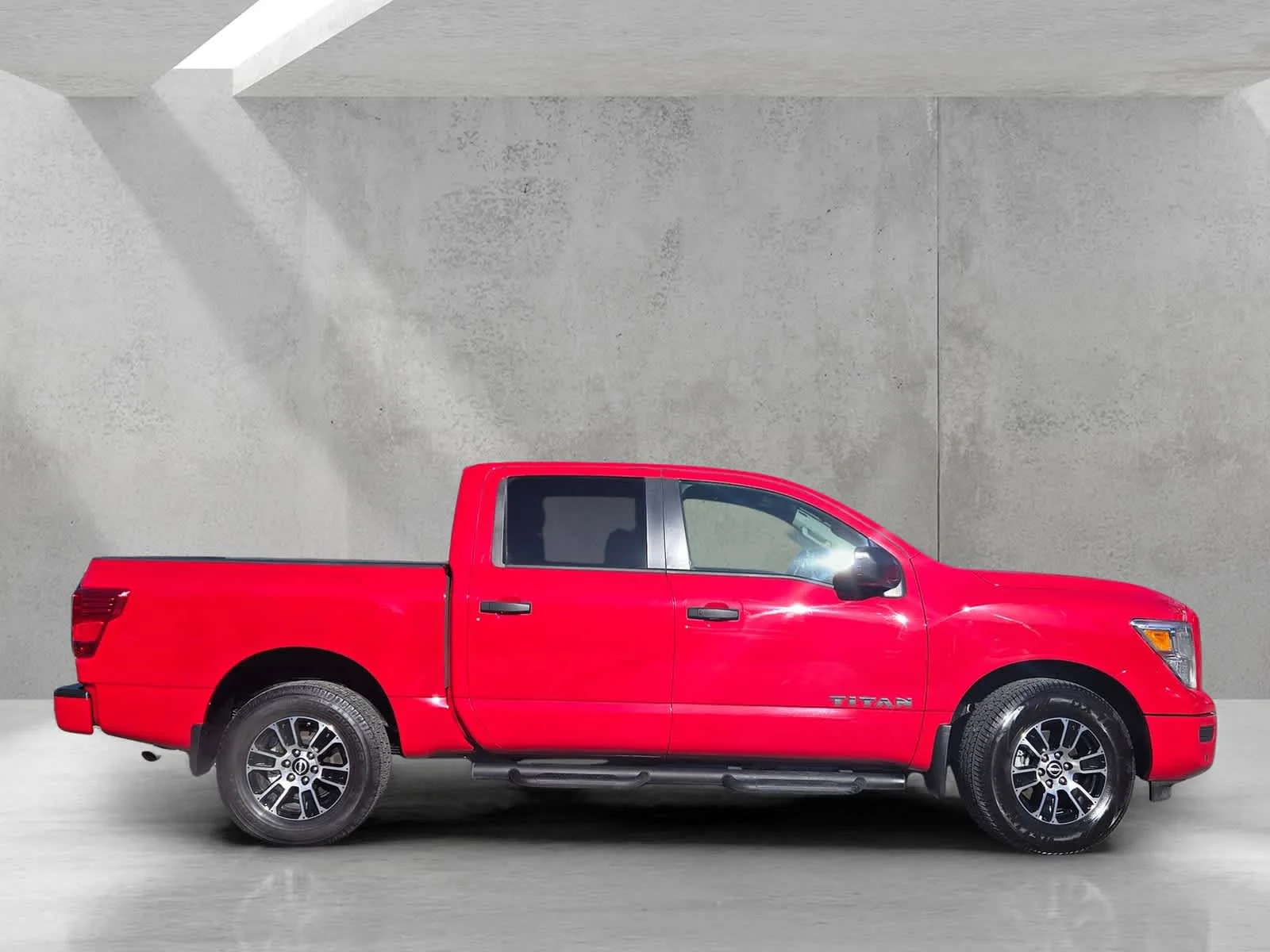 Used 2023  Nissan SV image 3