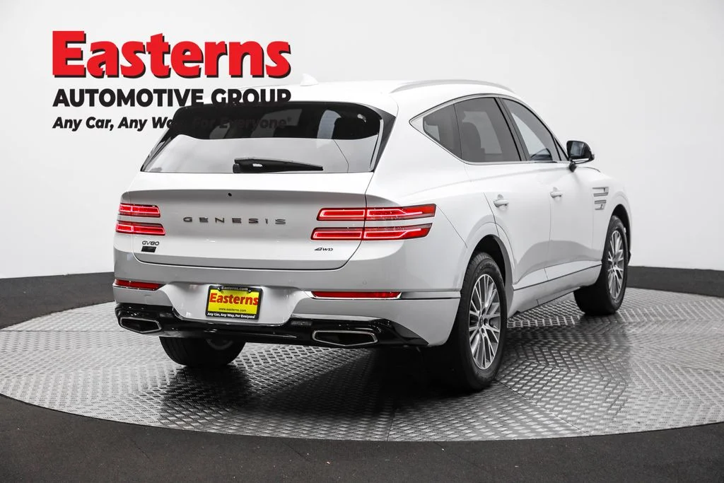 Used 2024 White Genesis 2.5T image 5