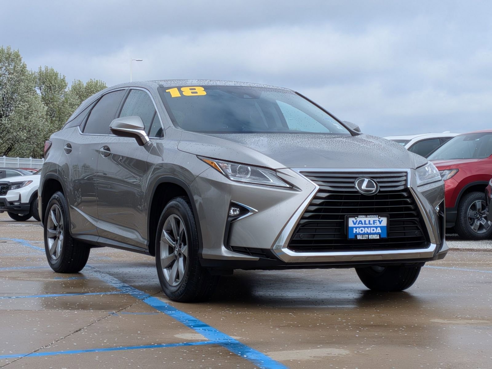 Used 2018 Atomic Silver Lexus 350 FWD image 4