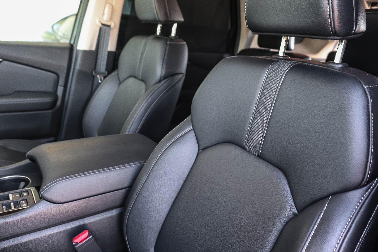 2025 Honda Pilot EX-L - Photo 30