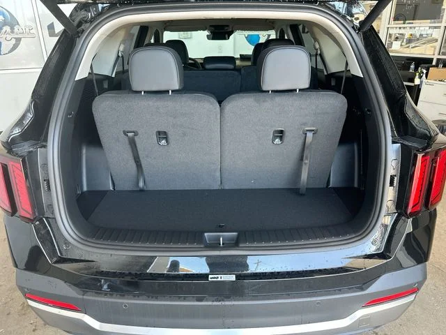 New 2026 Aurora Black Pearl Kia EX image 22
