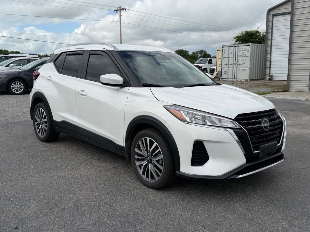 Used 2024 White Nissan SV image 2