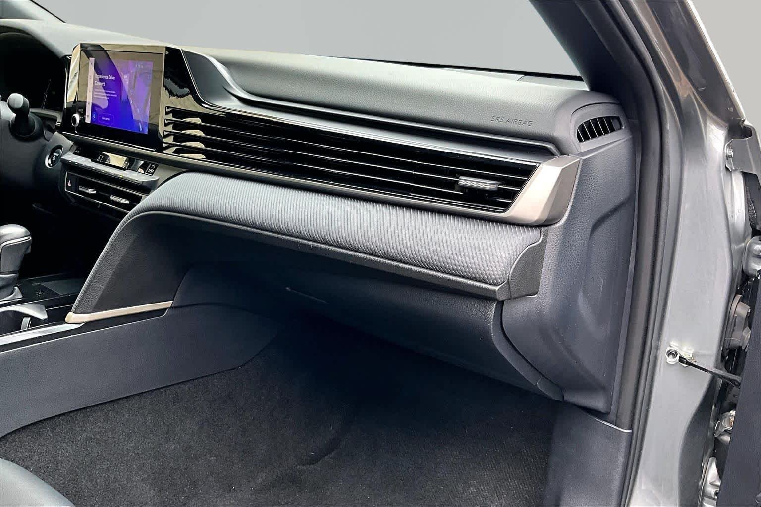Used 2025 Heavy Metal Toyota SE image 19