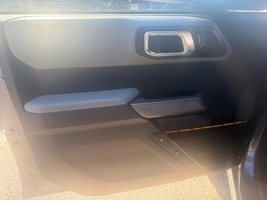 Used 2023 Gray Ford Badlands image 14
