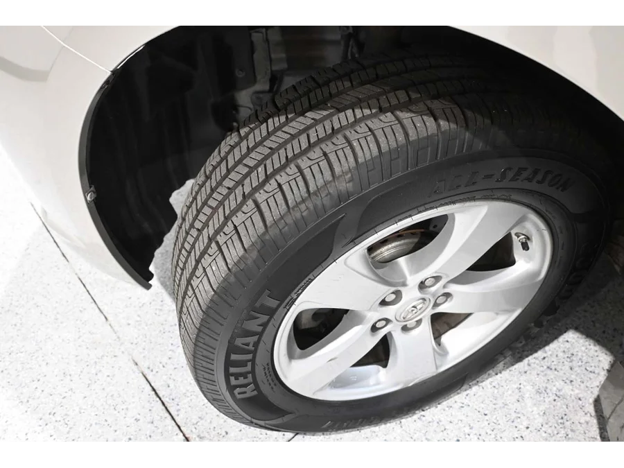 Used 2015 GOLD Toyota LE Mobility Handicap Van image 11