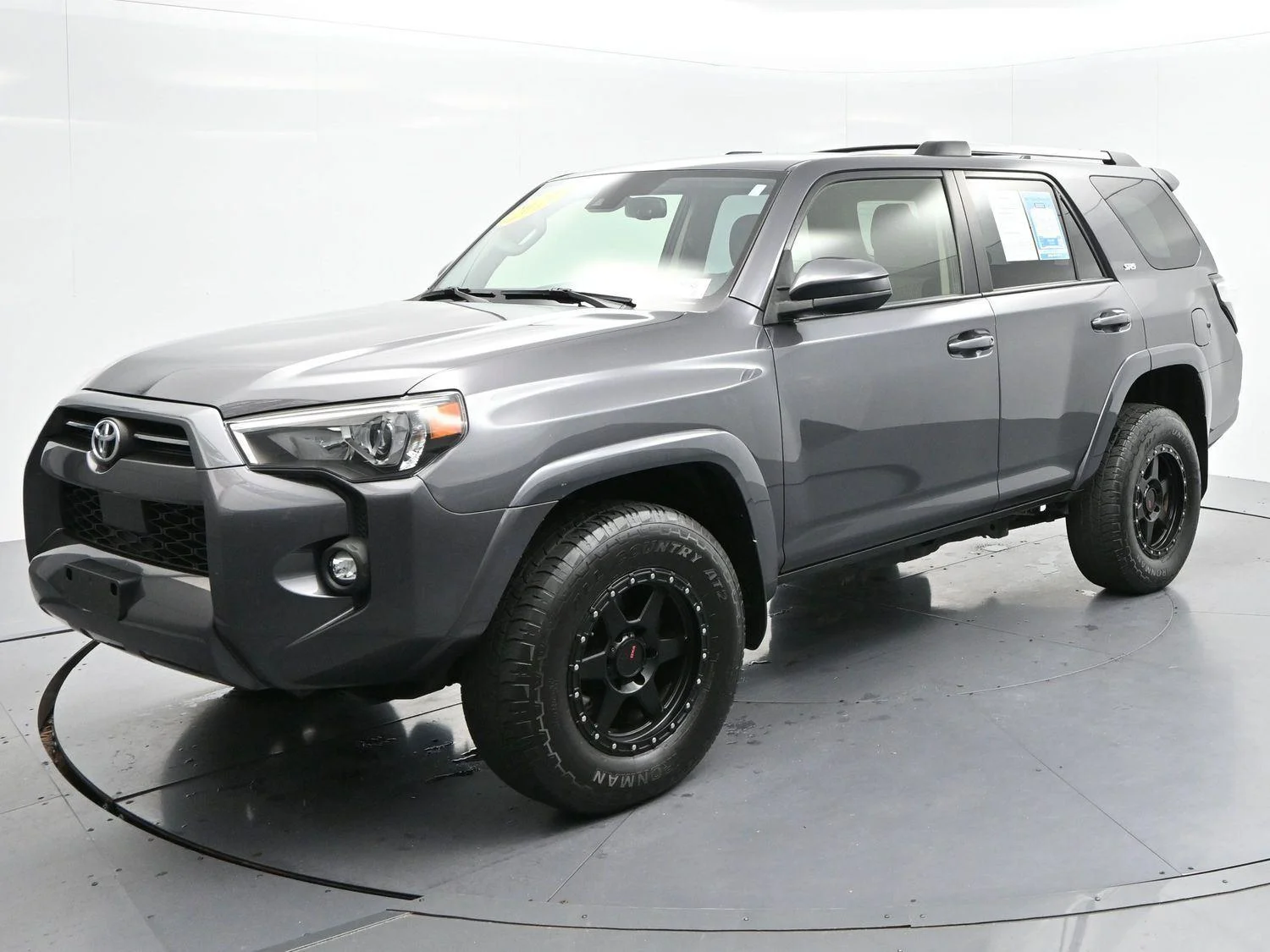 Used 2021 Magnetic Gray Metallic Toyota SR5 image 3