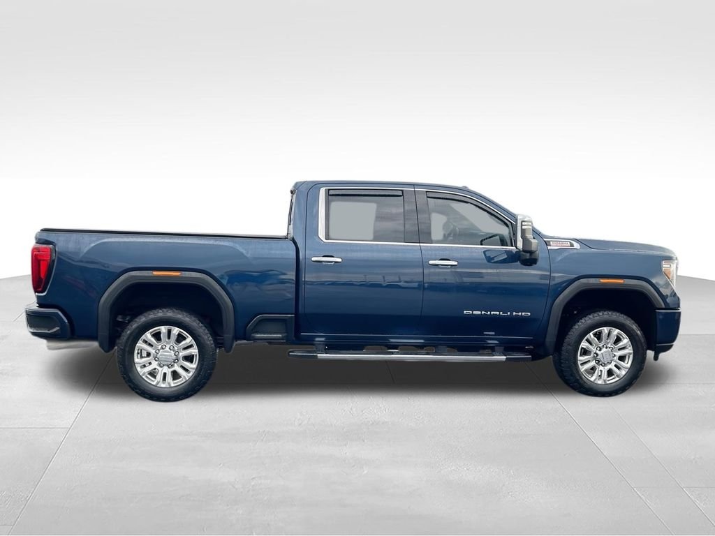 Used 2022 Blue GMC Denali image 9