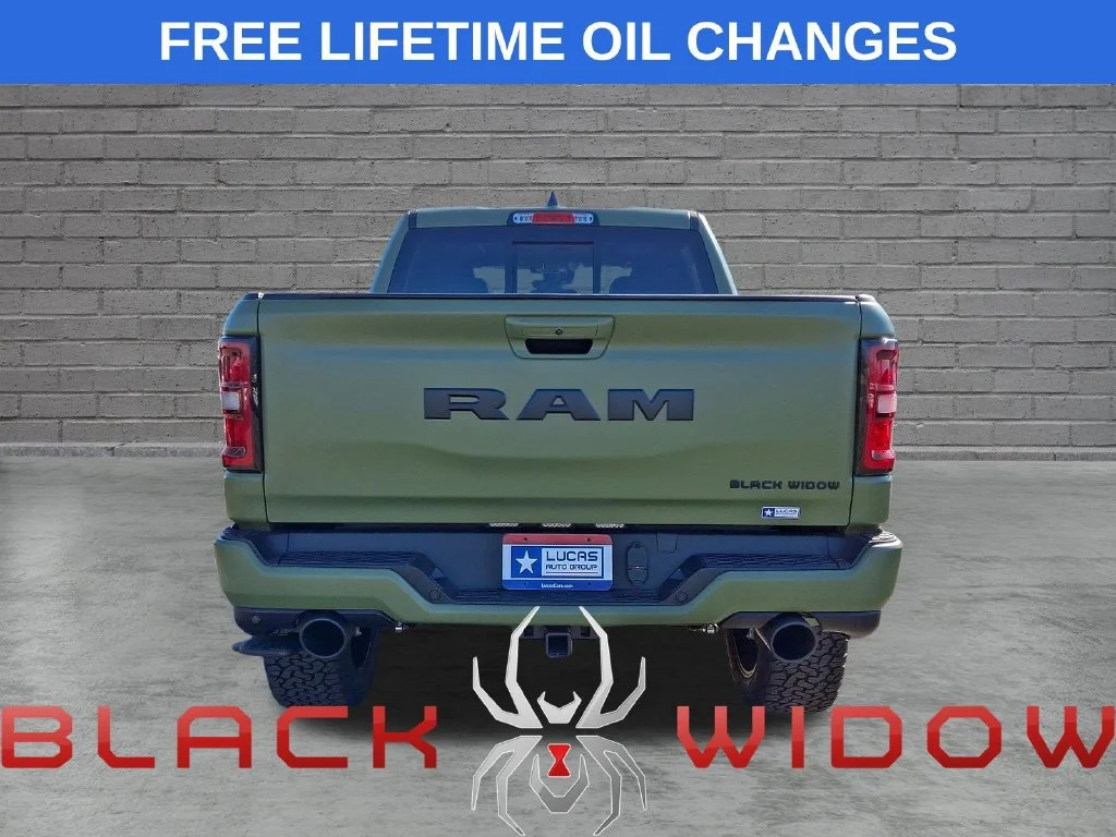 New 2026 Diamond Black Crystal Pearl-Coat Exterior Paint RAM Big Horn image 7