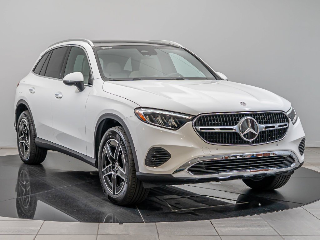 Used 2026 Polar White Mercedes-Benz GLC 300 image 12