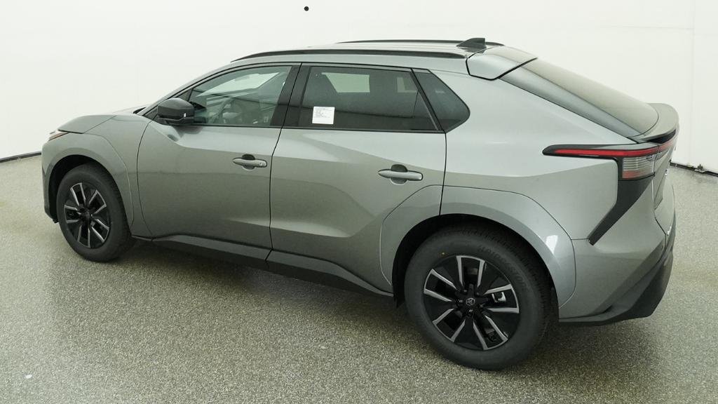New 2026 Heavy Metal Toyota XLE image 22