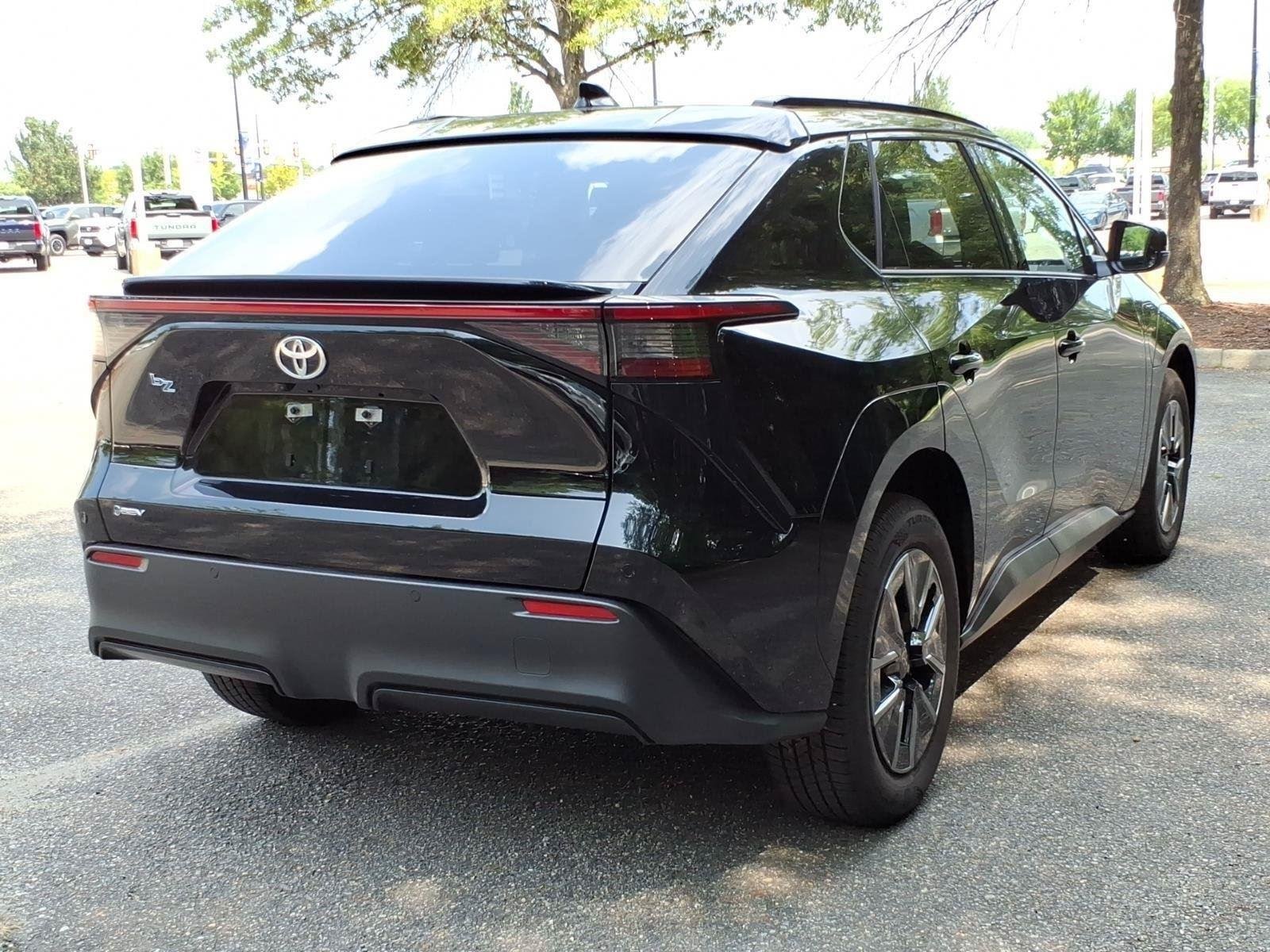 Used 2026 Midnight Black Metallic Toyota XLE Plus image 11