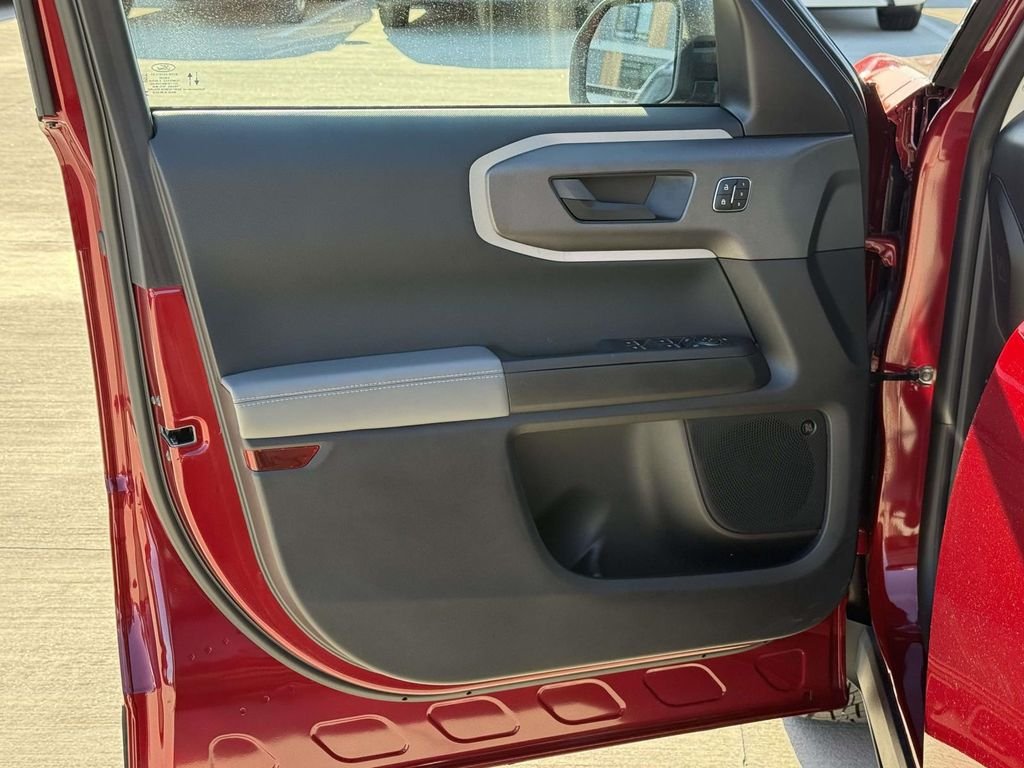 Used 2025 Red Ford Badlands image 29