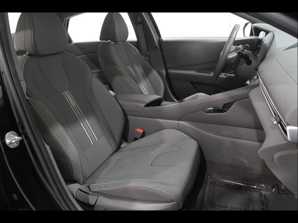 Certified Used 2023 Onyx Black Hyundai SEL image 16