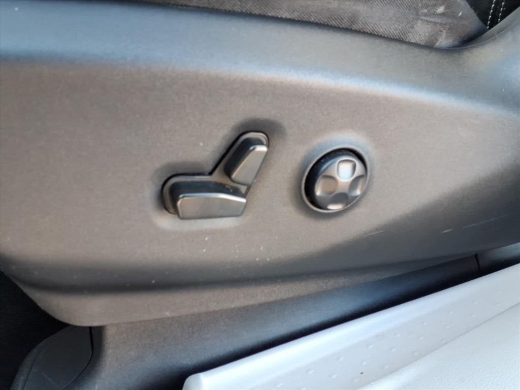 2022 CHRYSLER PACIFICA - Image 21