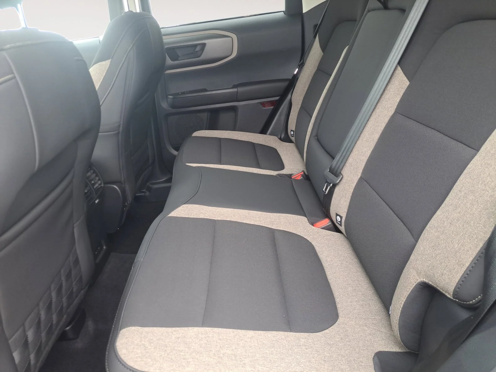 New 2026 Carbonized Gray Metallic Ford Big Bend image 22