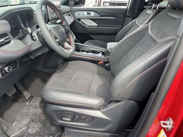 New 2026 Rapid Red Metallic Tinted Clearcoat Ford ST image 9