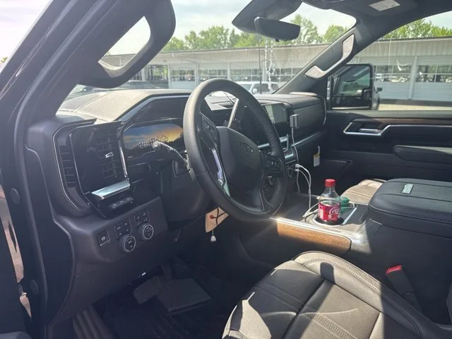 2025 Chevrolet Silverado 2500HD High Country - Photo 33