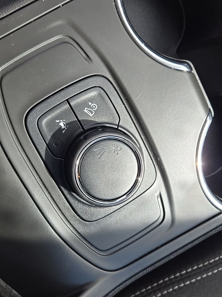 2023 GMC Terrain SLE - Photo 22