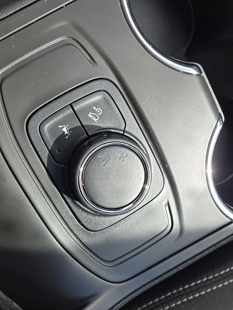 2023 GMC Terrain SLE - Photo 22