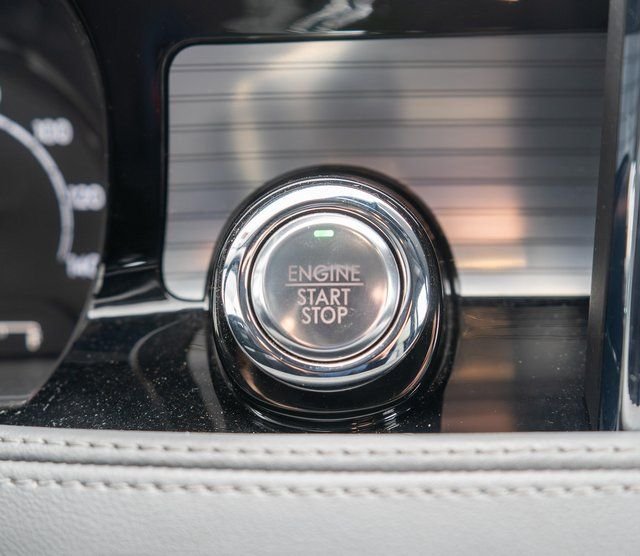 Used 2022 Blue Lincoln Standard image 29