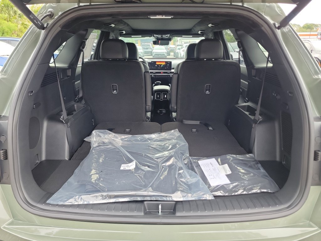 New 2026 Jungle Green Kia X-Line SX Prestige AWD image 14