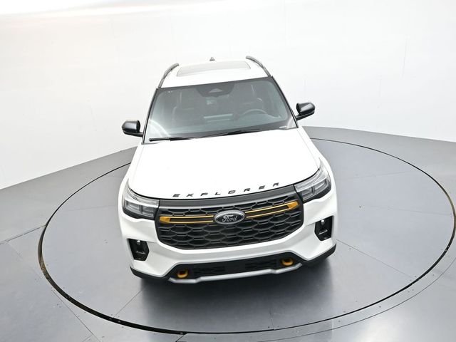New 2026 Star White Metallic Tri-Coat Ford Tremor® image 94