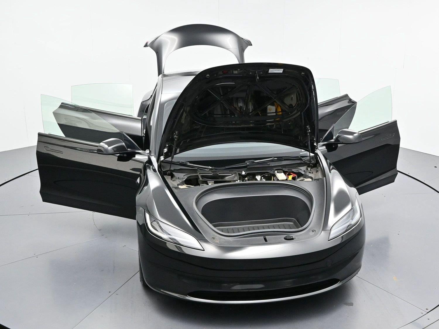 Used 2024 Black Tesla RWD *Ltd Avail* image 34