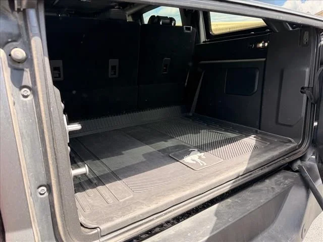 Used 2023 Gray Ford Wildtrak image 30