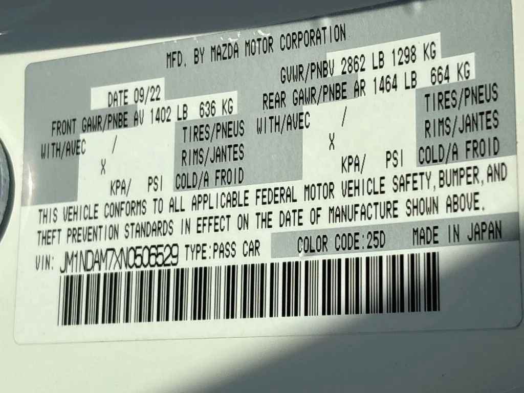 Certified Used 2022 Snowflake White Pearl Mazda Grand Touring image 30